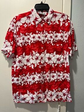 Just Cruising Red and White Hawaiian Floral Button-Down Shirt- Medium